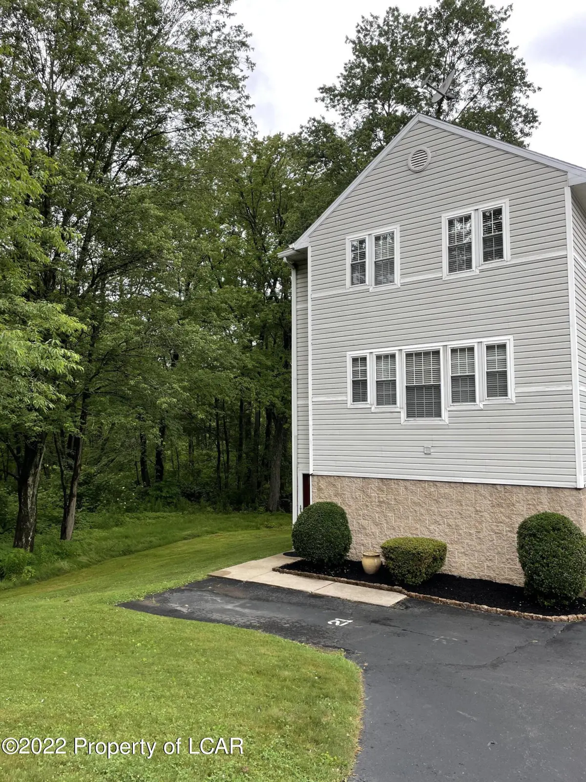 21 Allenberry Drive, Wilkes-Barre in Wilkes-Barre