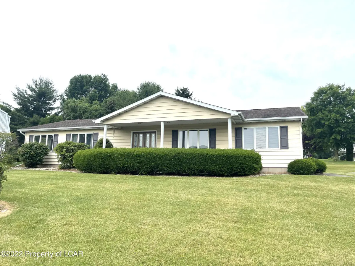 111 Lakeview Trail, Sugarloaf in Sugarloaf