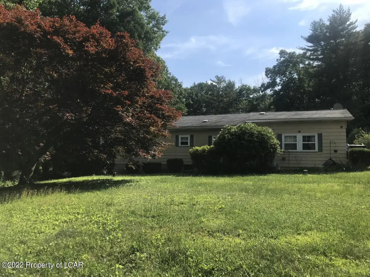 944 Blue Ridge Trail, Wapwallopen in Wapwallopen