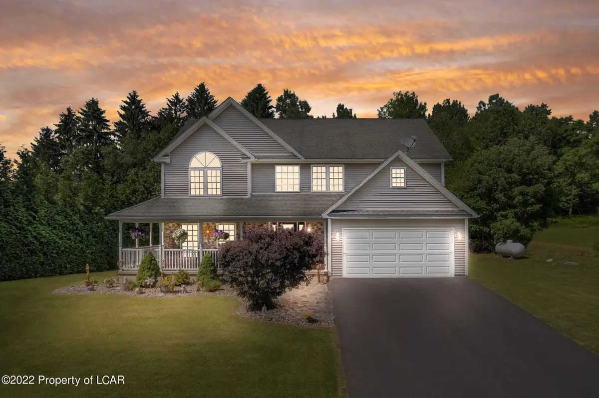 1521 Laurel Drive, Mountain Top in Mountain Top