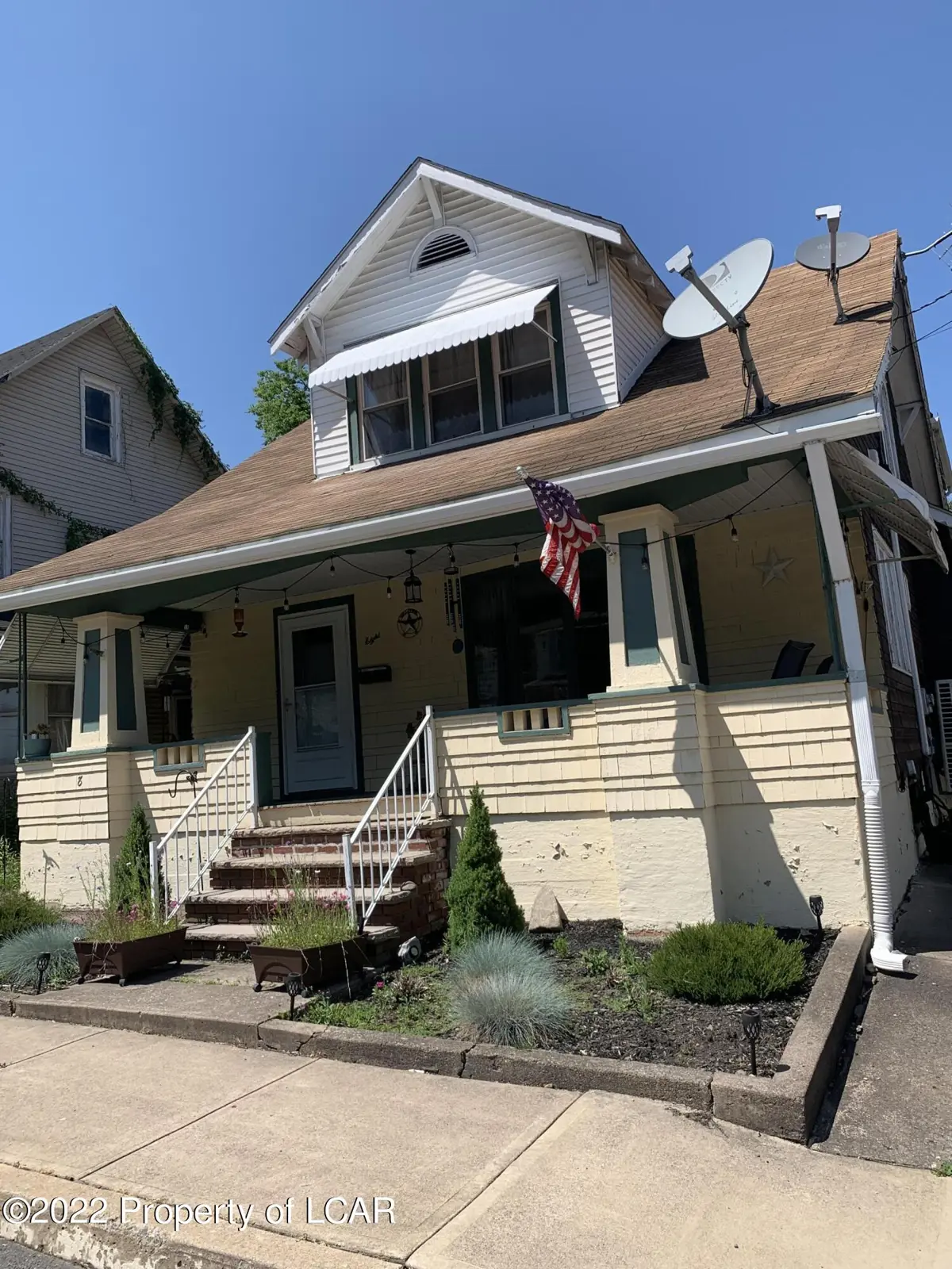 8 W Butler Street, Shickshinny in Shickshinny