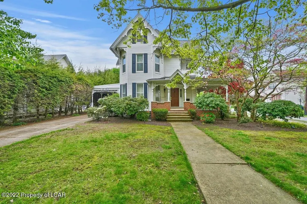 300 Exeter Avenue, West Pittston in West Pittston