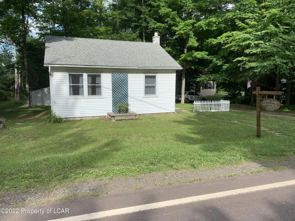 4552 Route 487, Lopez in Lopez