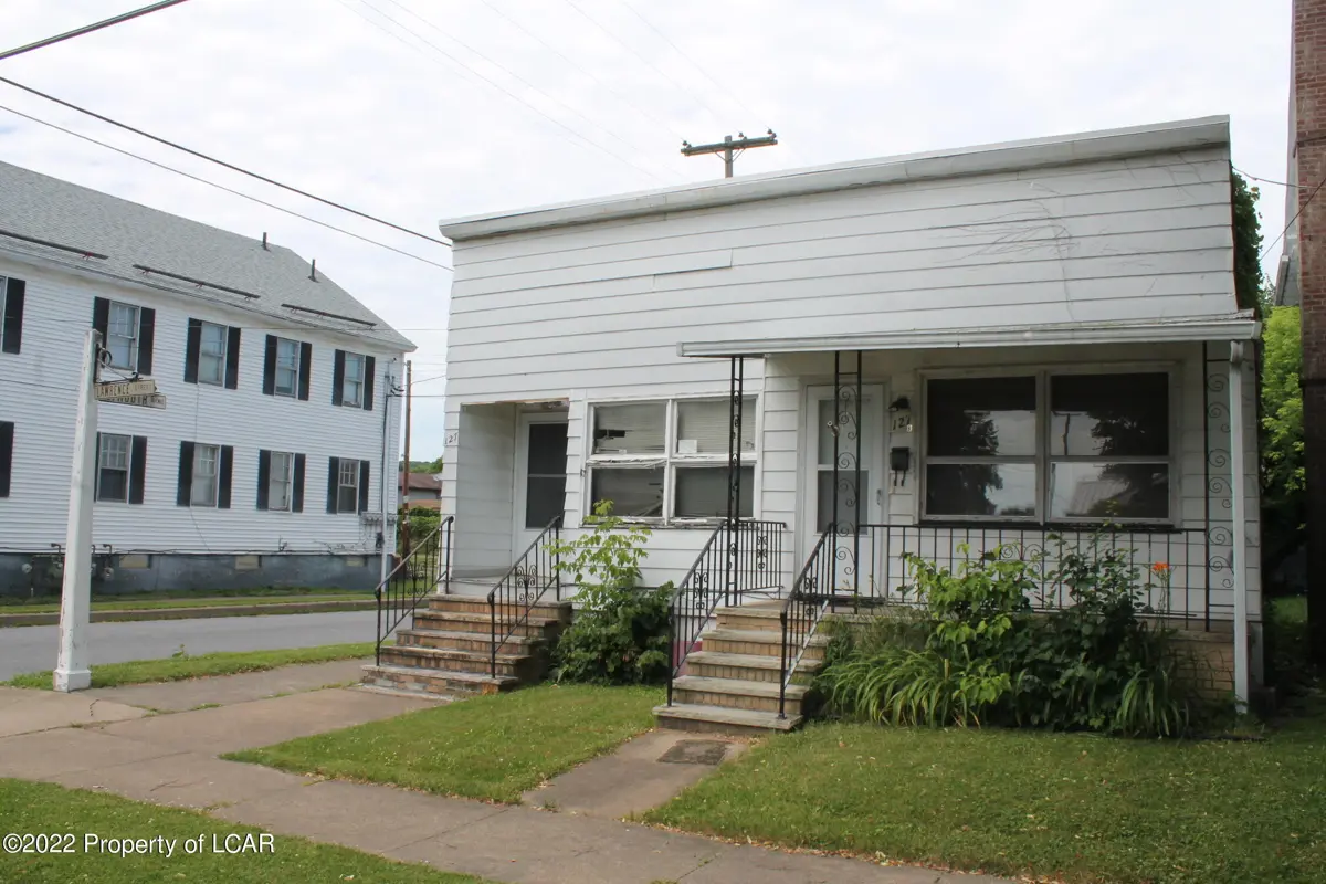 127 Lawrence Street, Wilkes-Barre in Wilkes-Barre