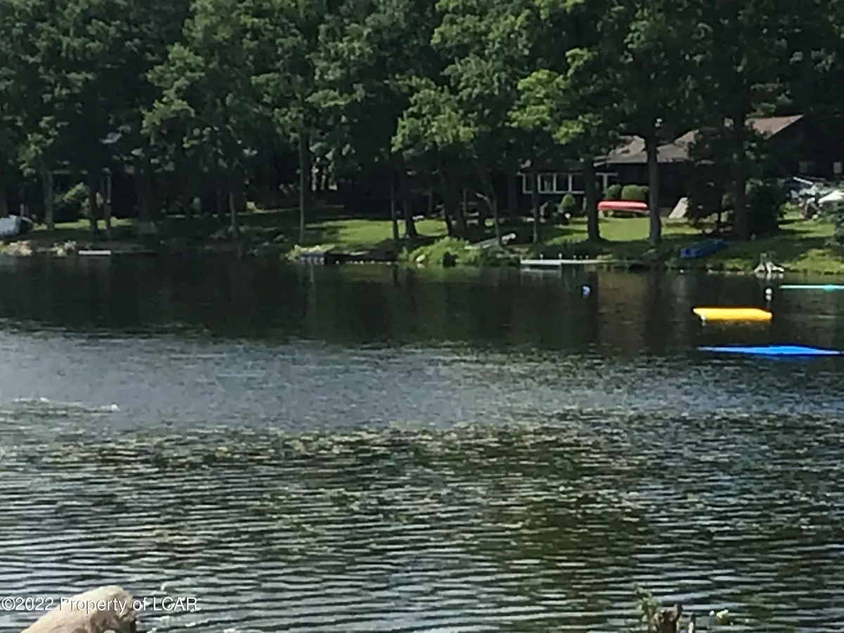 1665 Lakeview Drive, White Haven in White Haven