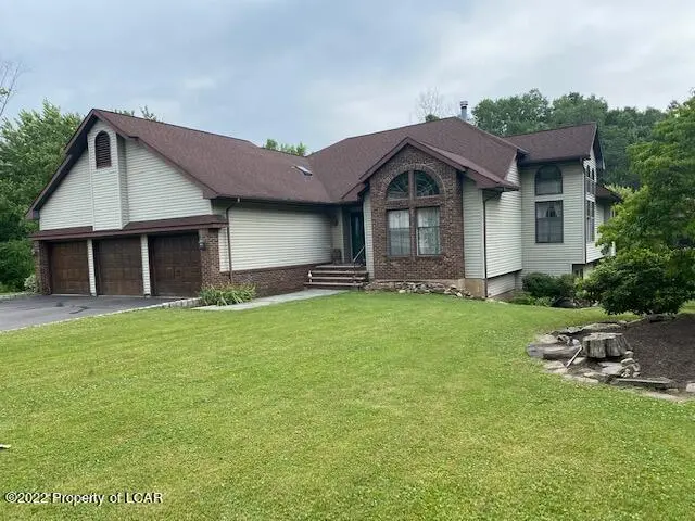 11 Old Mountain Road, Alden in Alden