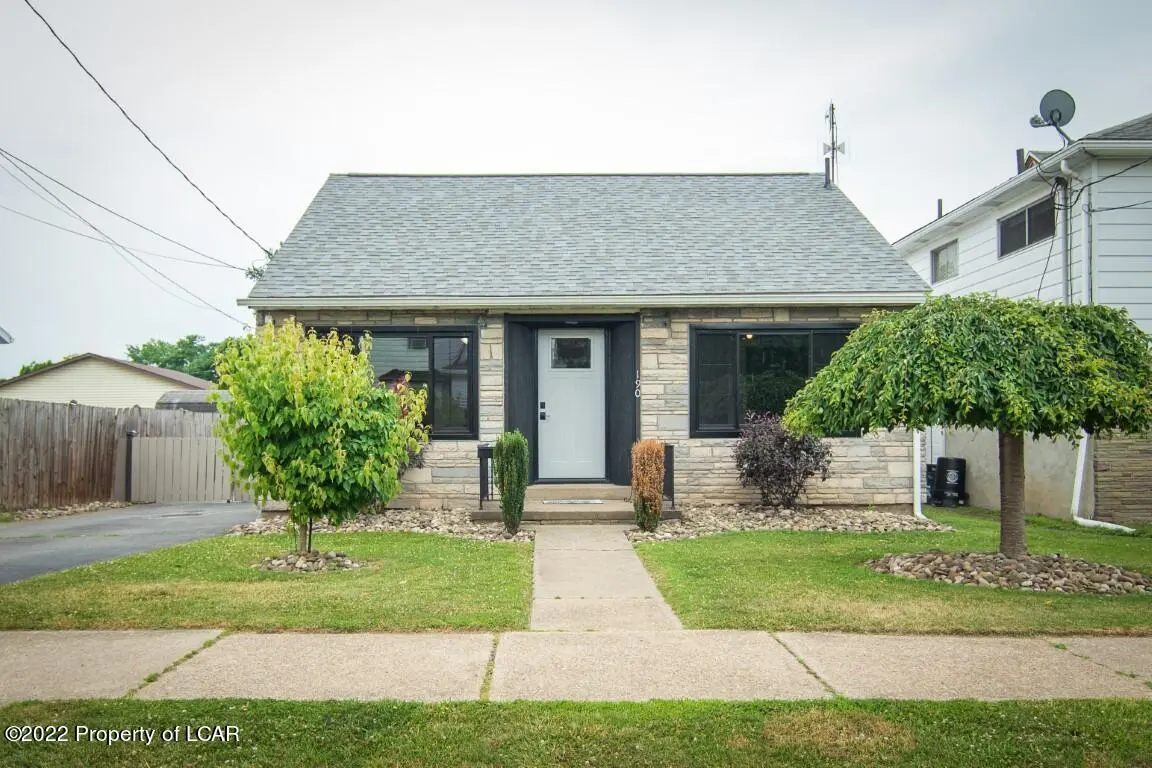 190 New Elizabeth Street, Wilkes-Barre in Wilkes-Barre