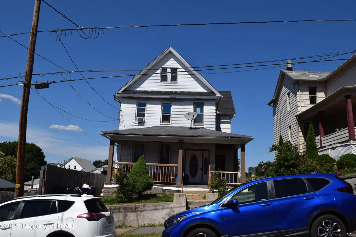 725 Willow Street, Scranton in Scranton