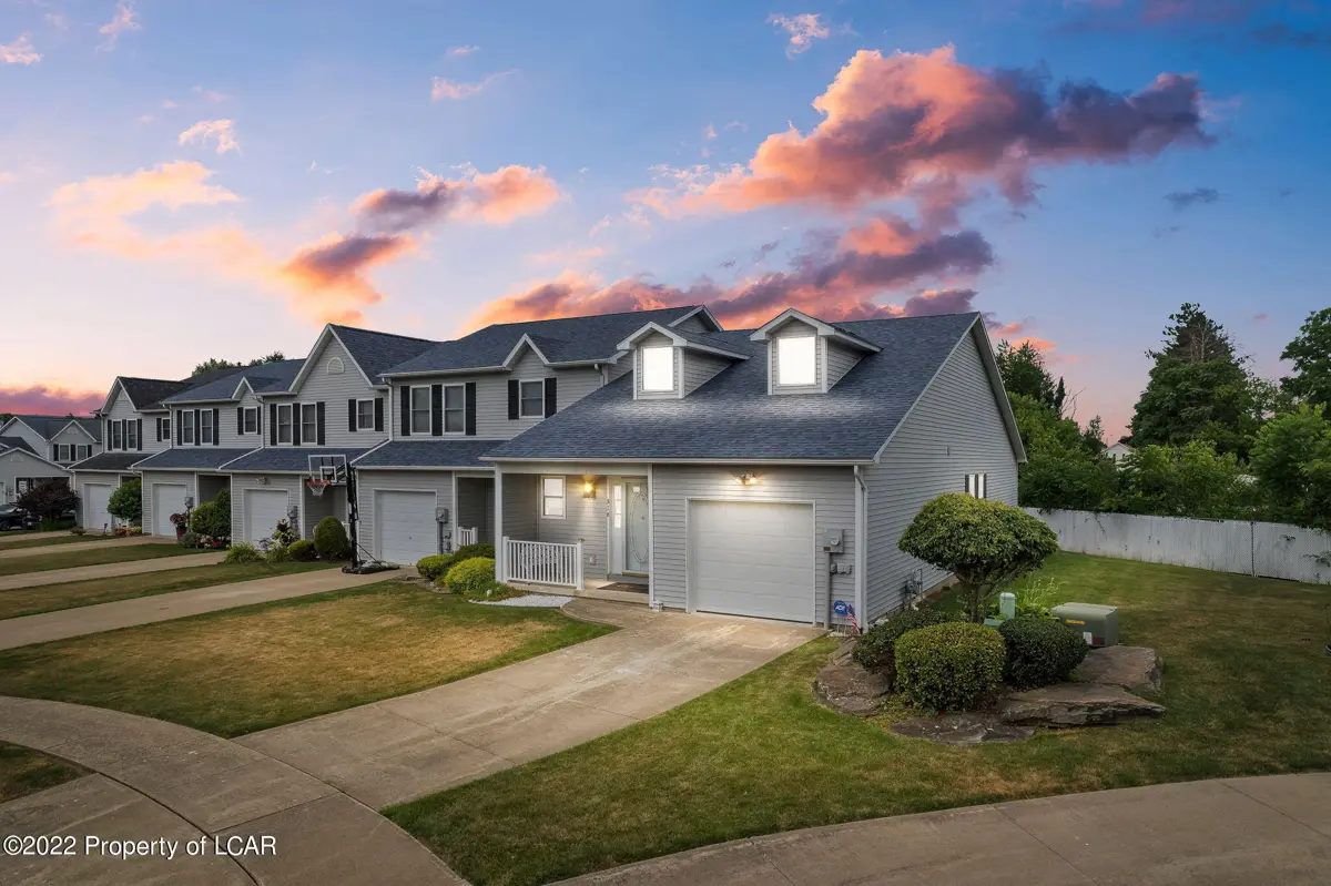 518 Cherry Drive, Exeter in Exeter