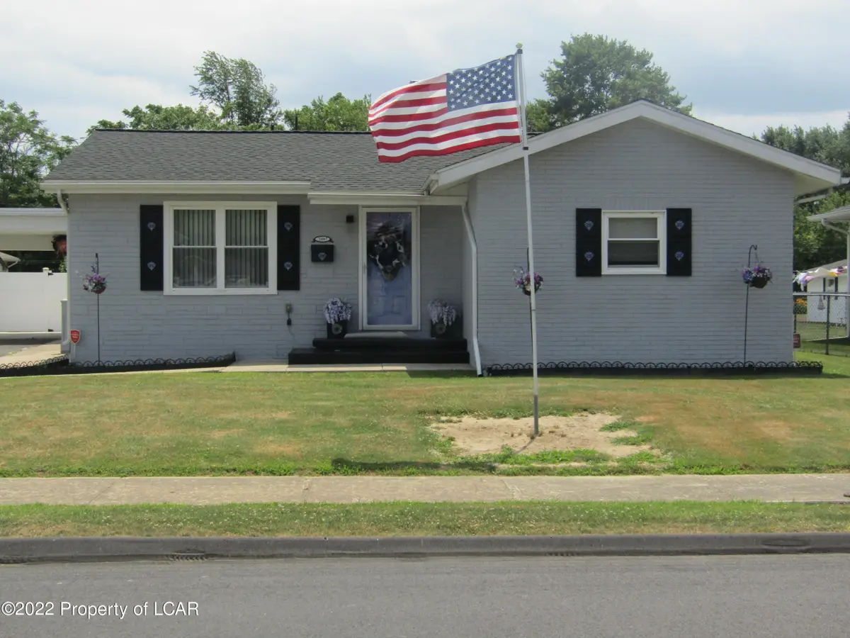 2007 Washington Avenue, Exeter in Exeter