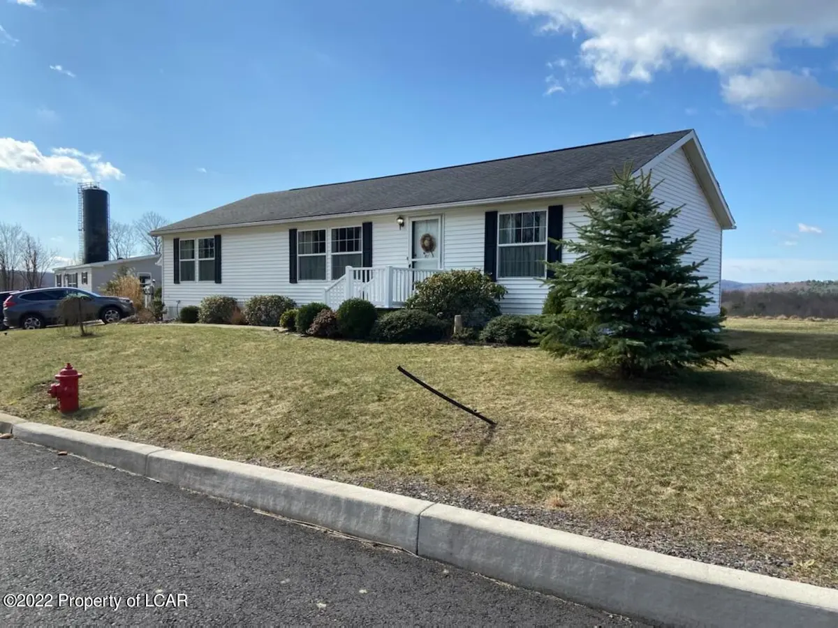 657 Sparrow Drive, Shavertown in Shavertown