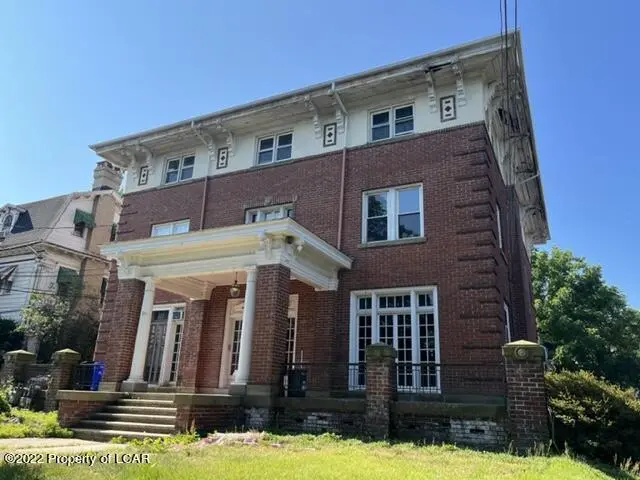 54 Riverside Drive, Wilkes-Barre in Wilkes-Barre