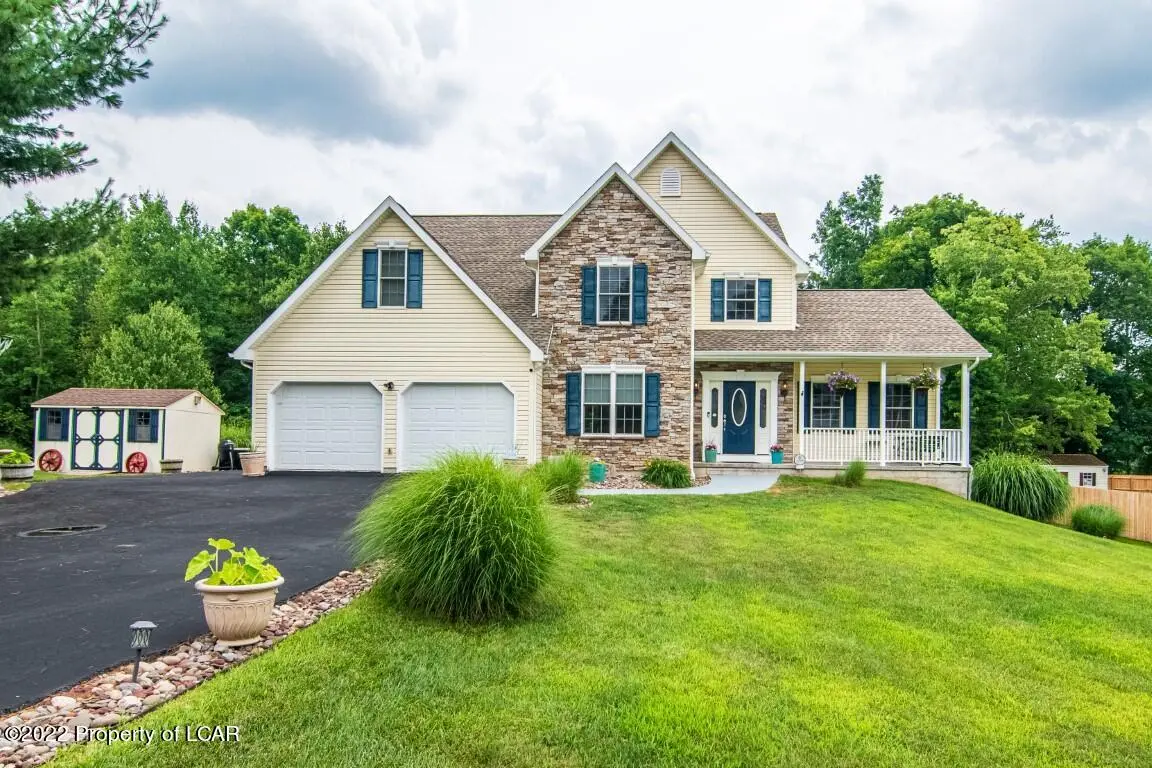 14 Thomas Drive, Mountain Top in Mountain Top