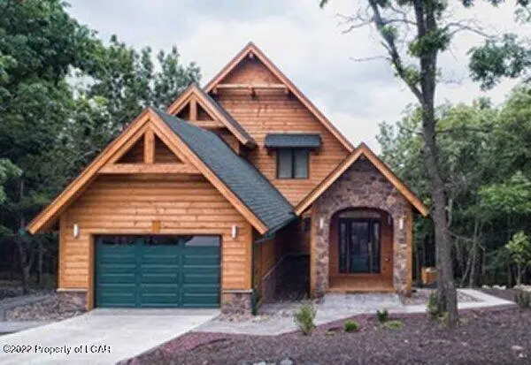 171 Buttonbush Lane, Hazle Township in Hazle Township