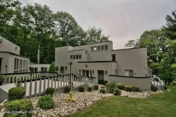 137 Mountain Road, Sugarloaf in Sugarloaf