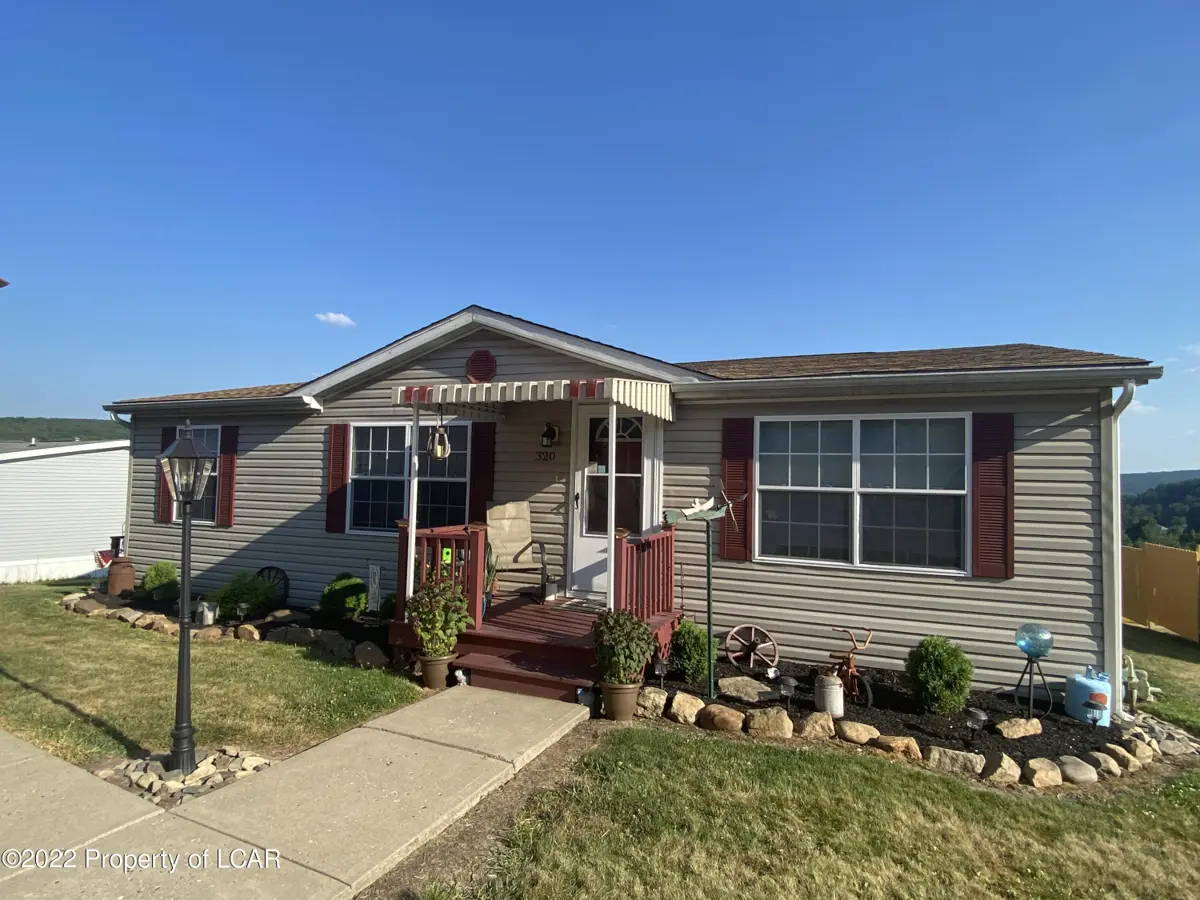 320 Echo Valley Drive, Shavertown in Shavertown