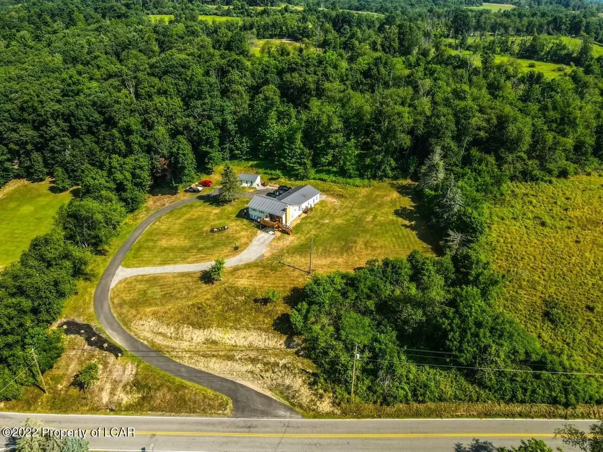 1007 Hunlock-Harveyville Road, Shickshinny in Shickshinny