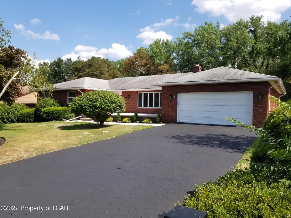 15 S beech Road, Plains in Plains
