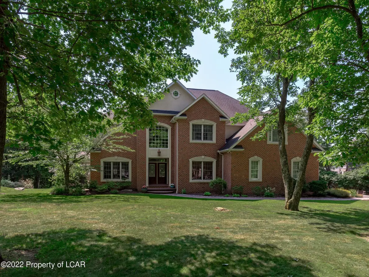 109 Devonshire Drive, Roaring Brook Township in Roaring Brook Township