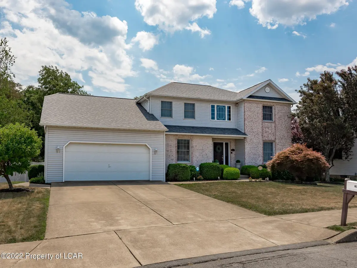 207 Red Coat Lane, Hanover Township in Hanover Township