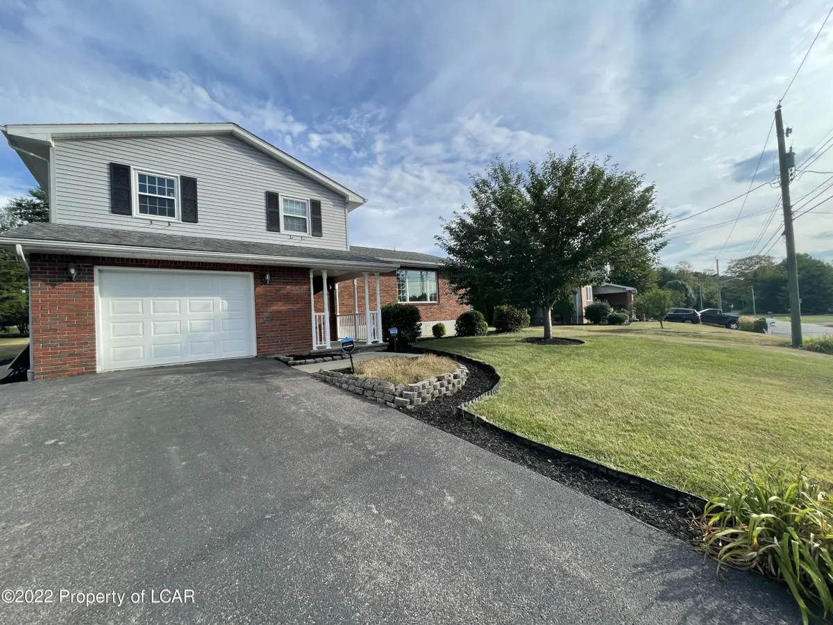 568 W Railroad Street, Nanticoke in Nanticoke