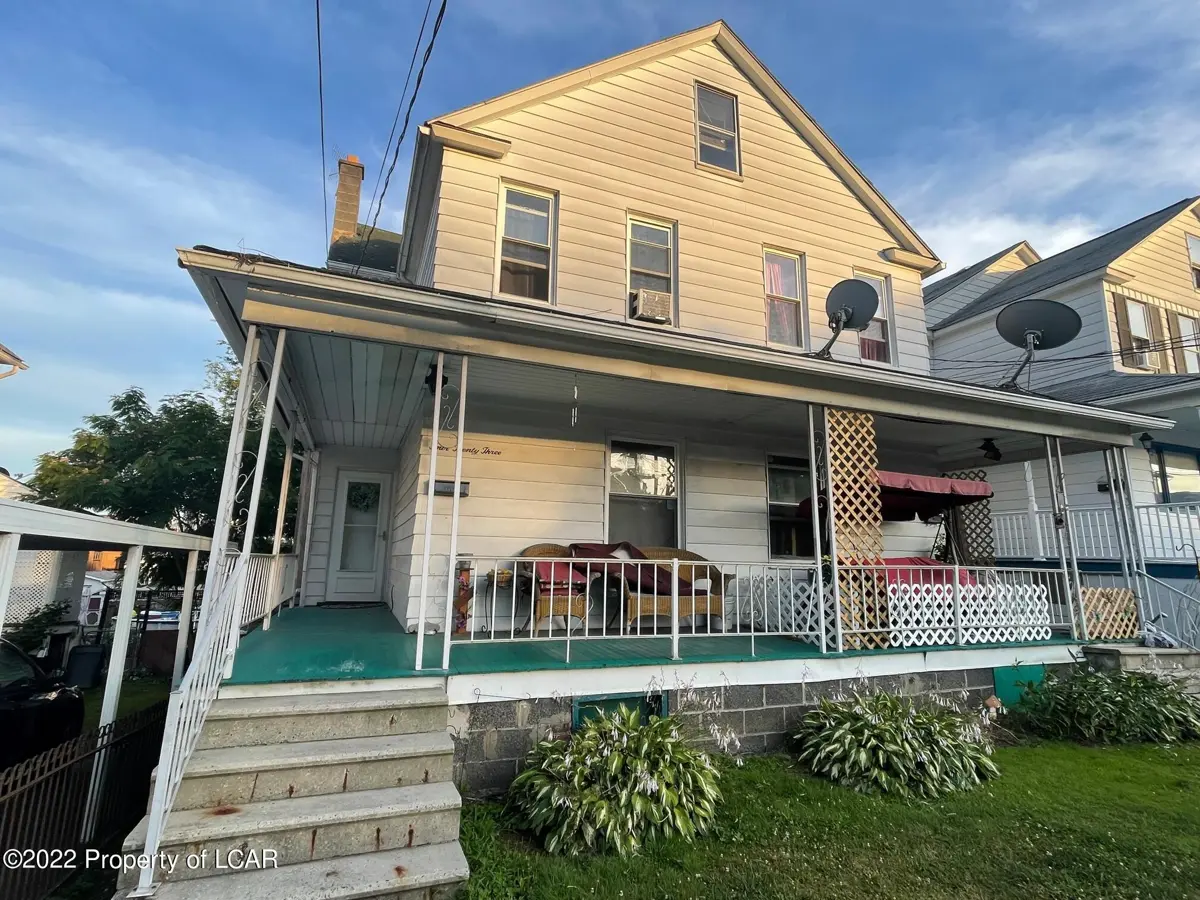 423 E State Street, Larksville in Larksville