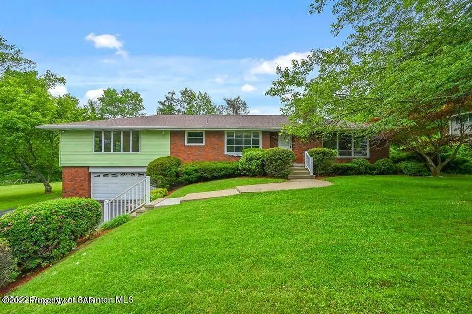 1010 Sunset Drive, Clarks Summit in Clarks Summit