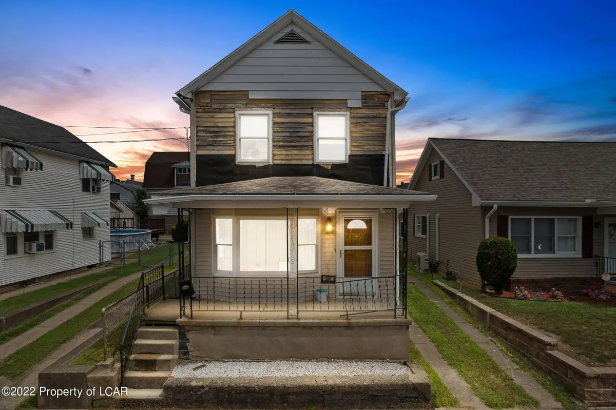 591 Shawnee Street, Hanover in Hanover