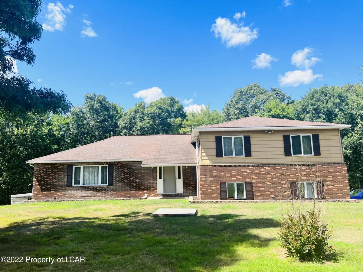 119 Kunkles Hill Road, East Union Township in East Union Township
