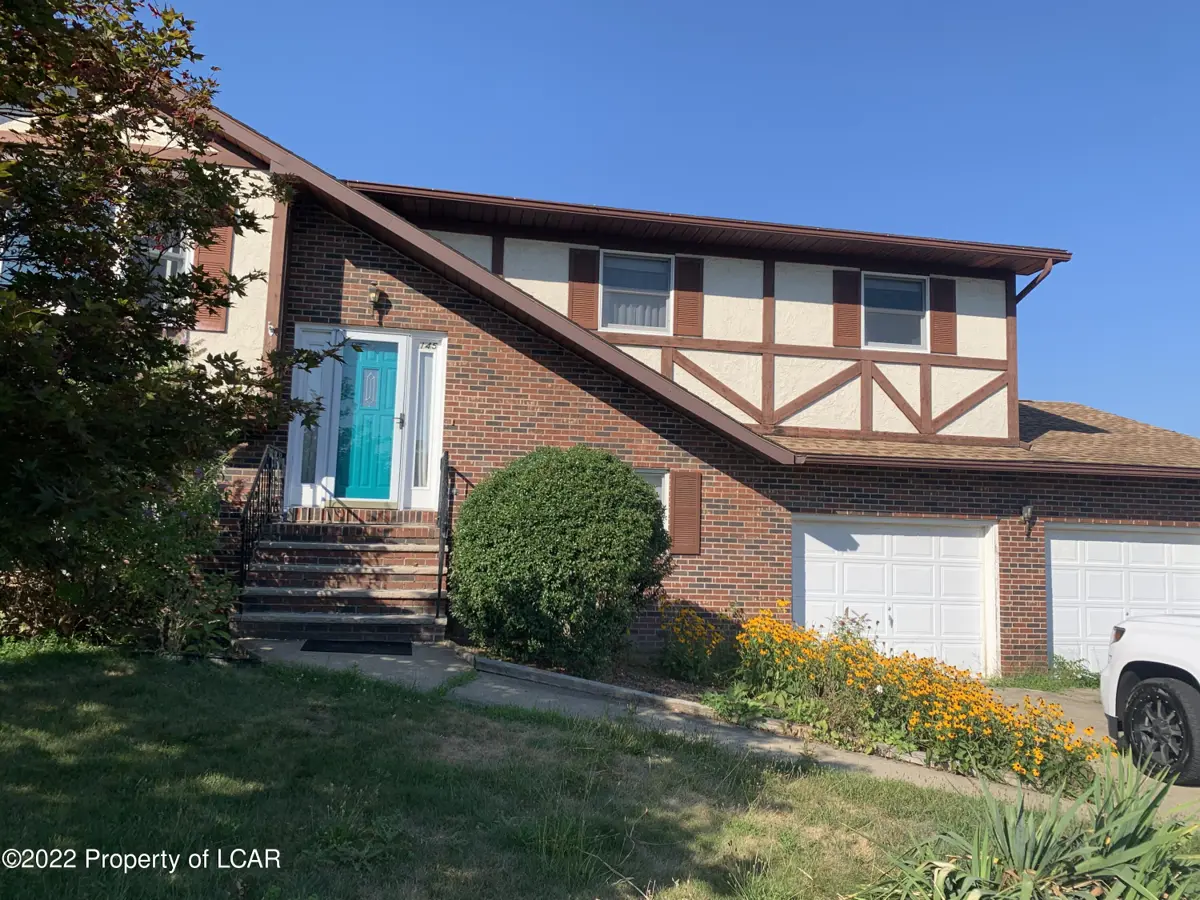 145 Constitution Avenue, Hanover Township in Hanover Township