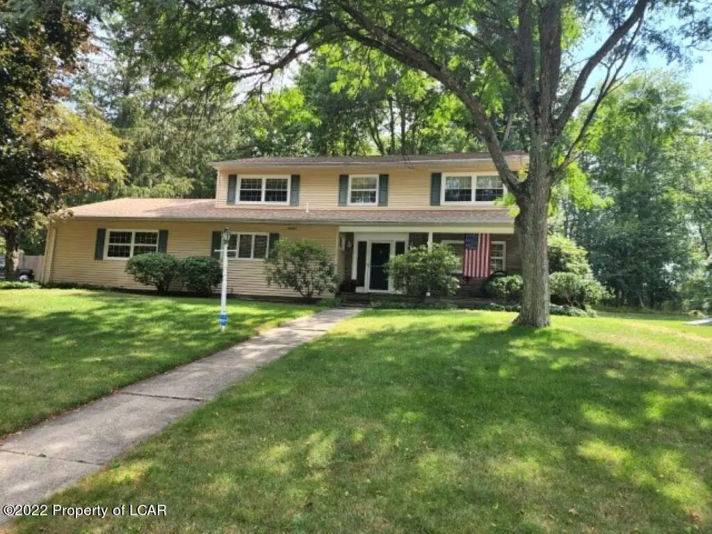 157 Elmcrest Drive, Dallas in Dallas