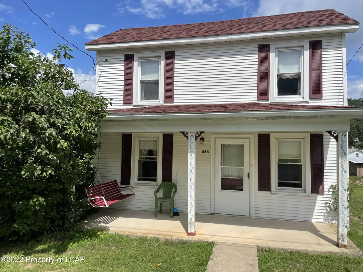 563 Main Street, Weston in Weston