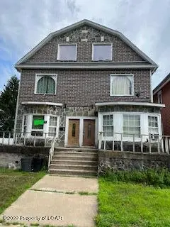 622 Quincy Avenue, Scranton in Scranton
