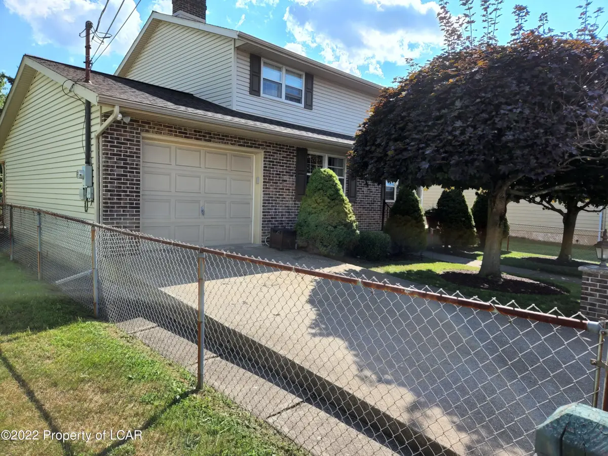 506 E Blaine Street, McAdoo in McAdoo