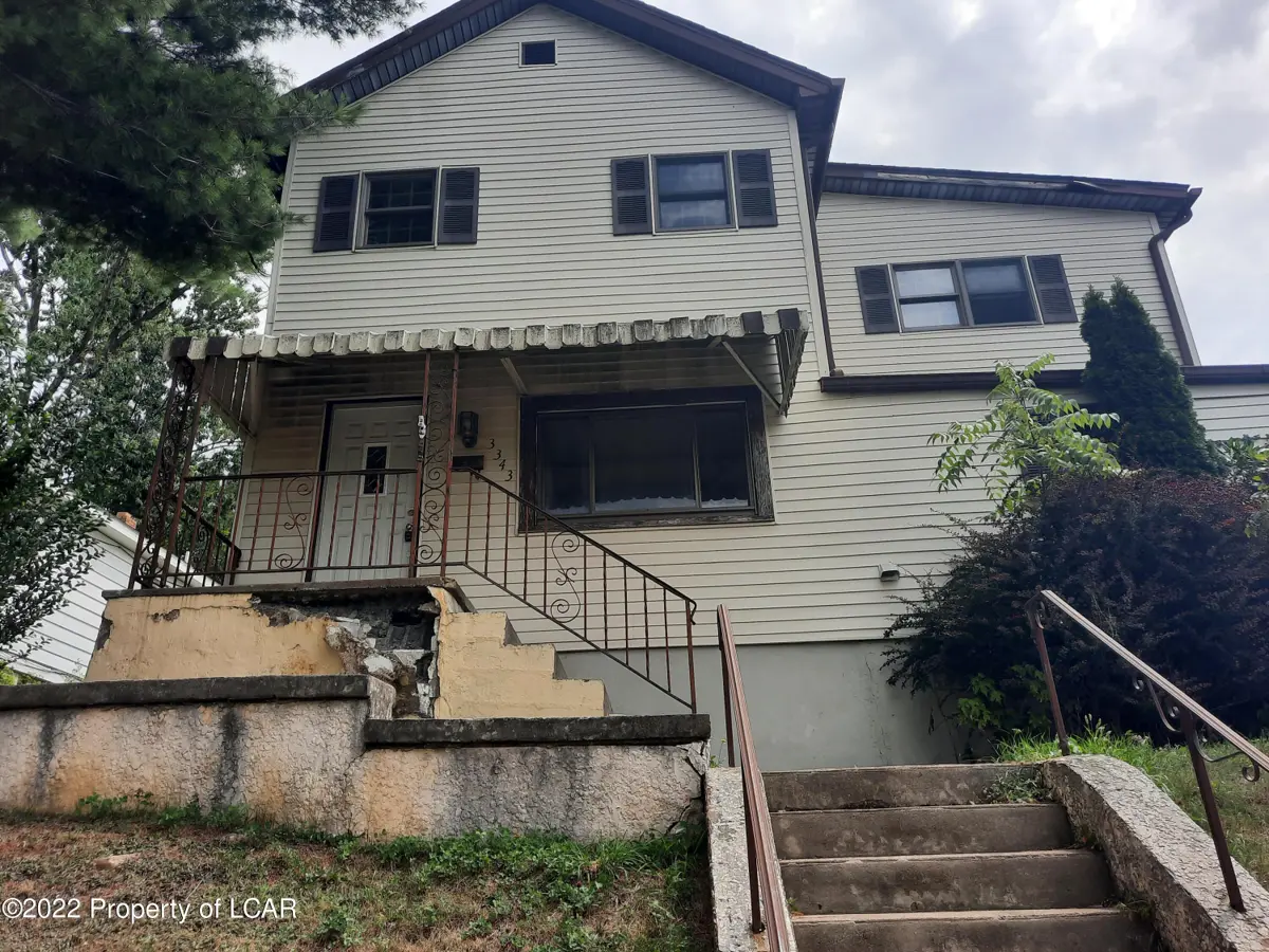 3343 Birney Avenue, Moosic in Moosic