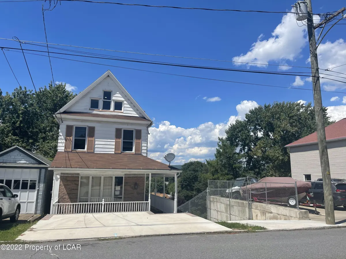 65 Graham Avenue, Hanover Township in Hanover Township