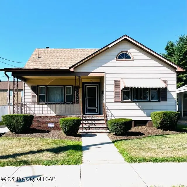 130 Roosevelt Street, Edwardsville in Edwardsville