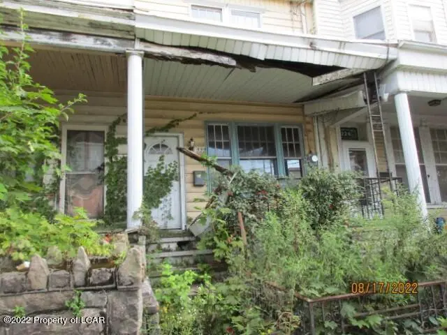 222 W Oak Street, Shenandoah in Shenandoah