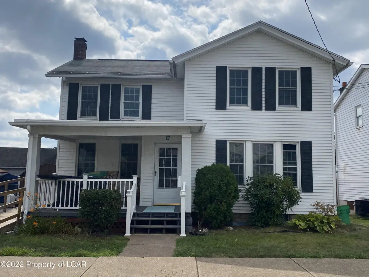213 Washington Street, West Pittston in West Pittston