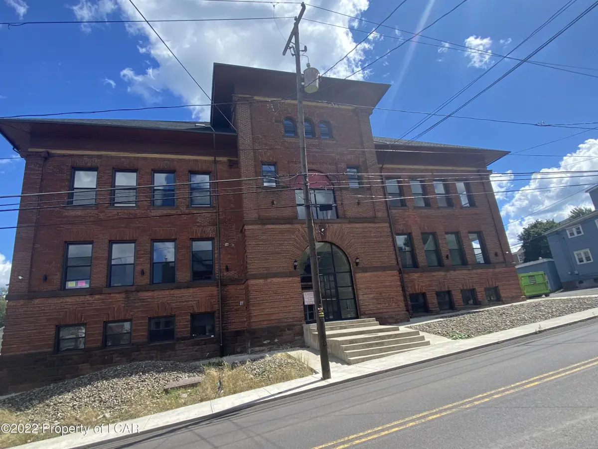 51 S POPLAR Street, Hazleton in Hazleton