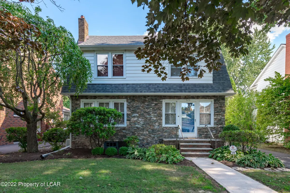 575 Meadowland Avenue, Kingston in Kingston