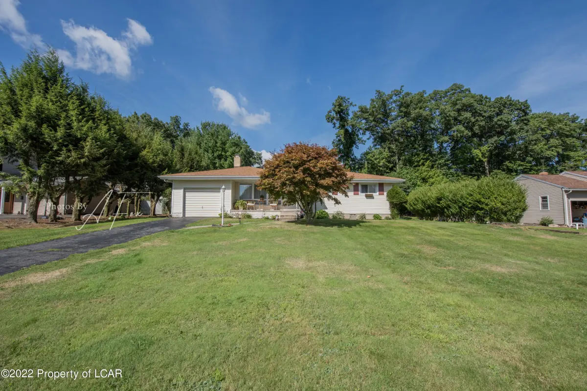 22 LEE Avenue, Mountain Top in Mountain Top