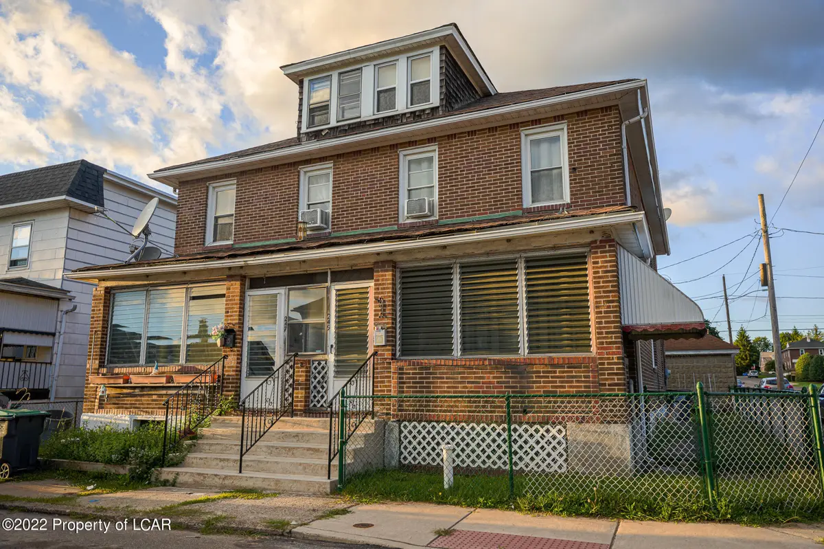 247 E Blaine Street, McAdoo in McAdoo