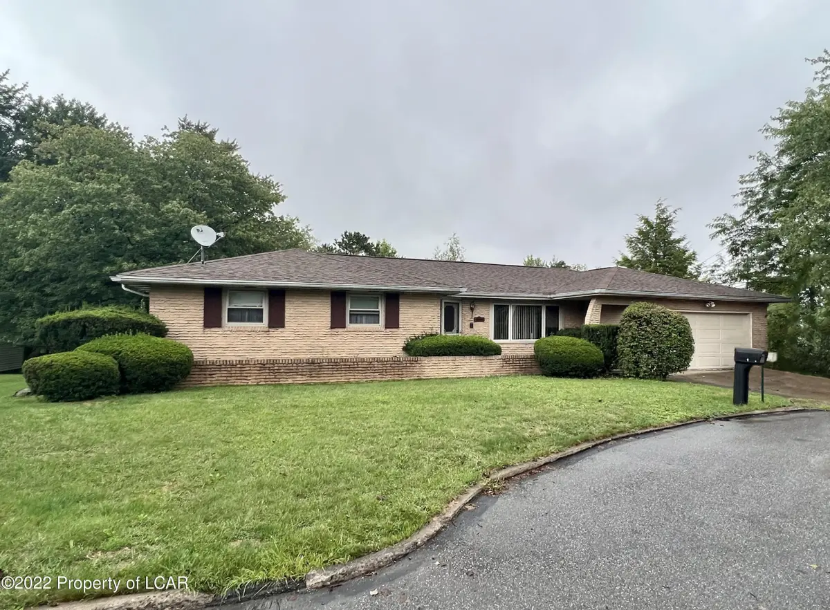 1 Circle Drive, Hazleton in Hazleton