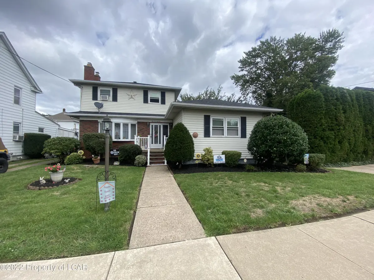 175 New Elizabeth Street, Wilkes-Barre in Wilkes-Barre