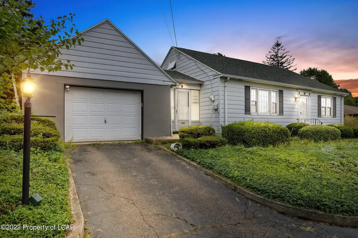 118 W 14th Street, Hazleton in Hazleton