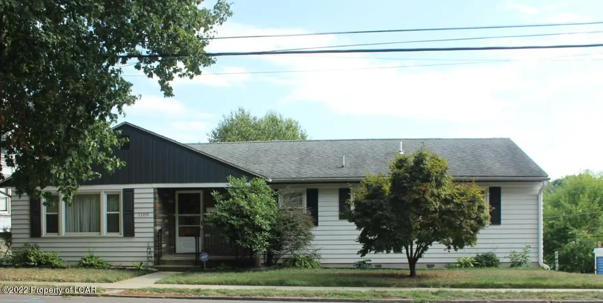 1109 Main Street, Jenkins Township in Jenkins Township