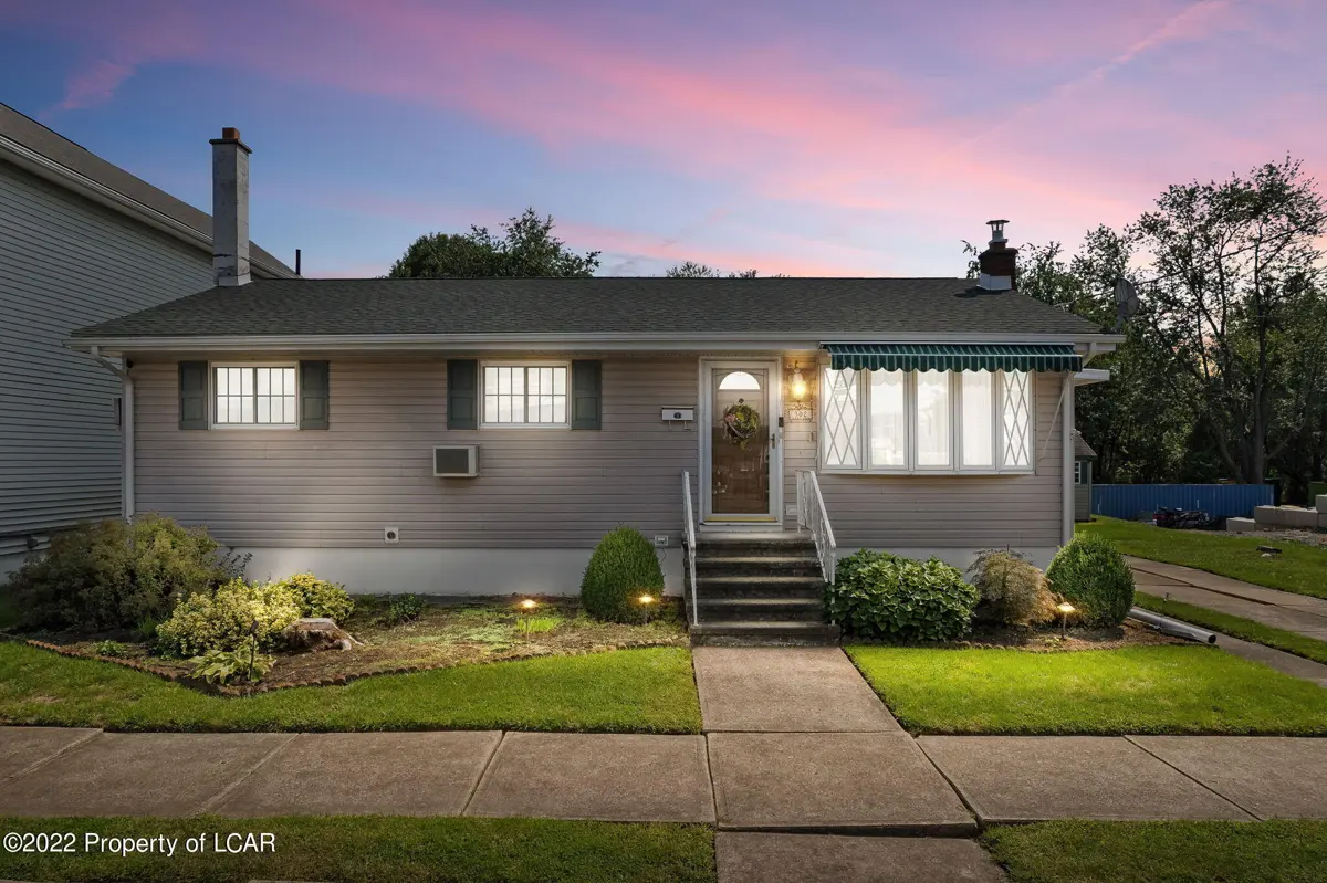 302 Colley St, Hanover Township in Hanover Township
