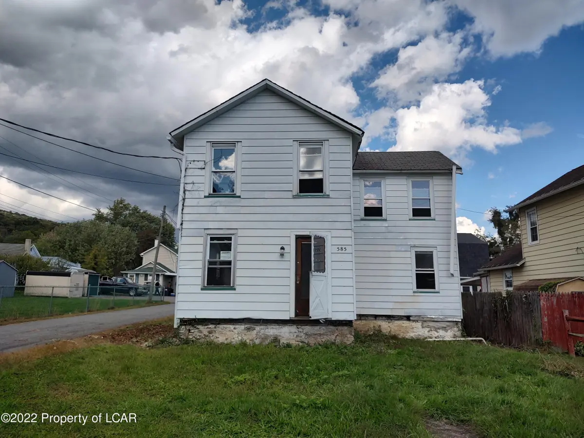 585 W Sperling Street, West Wyoming in West Wyoming
