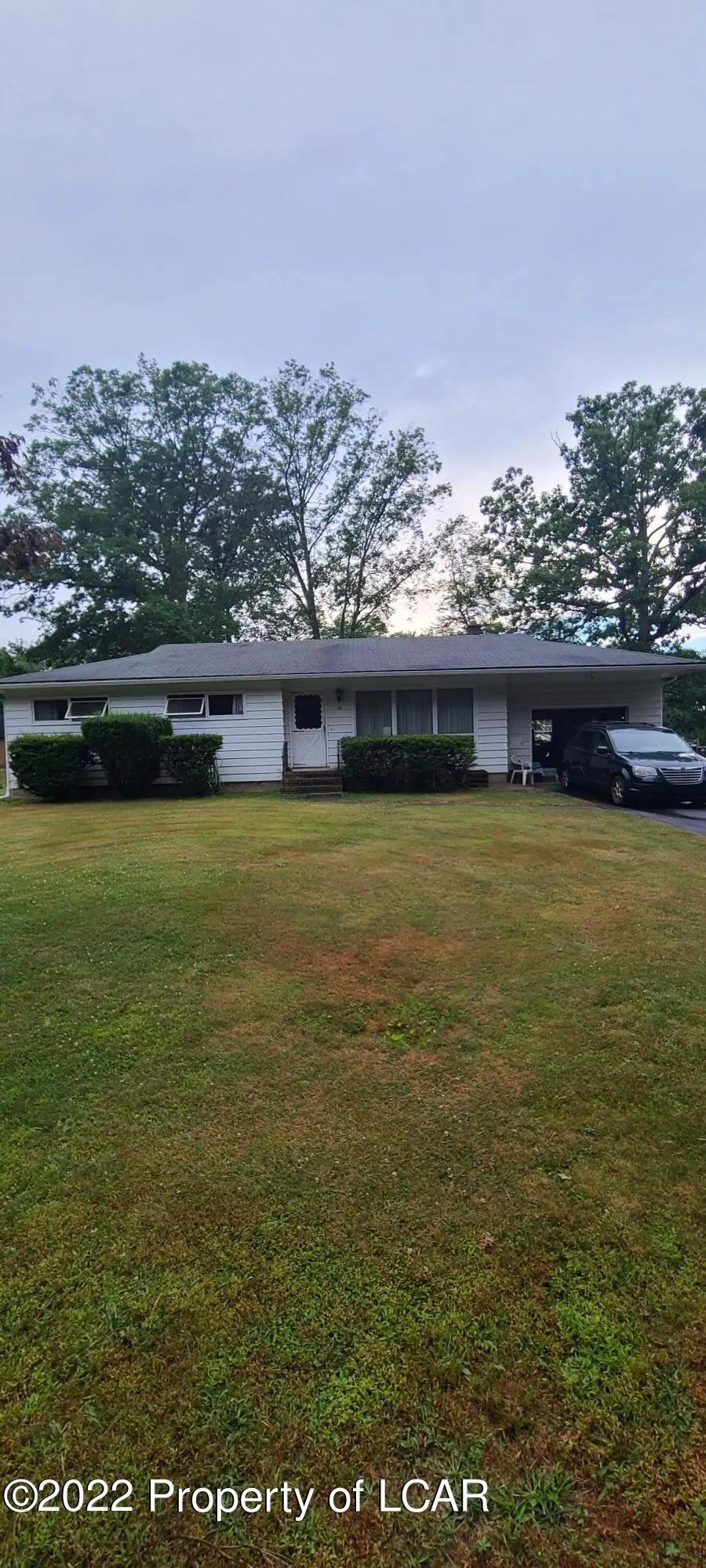 28 woodcrest Avenue, Mountain Top in Mountain Top